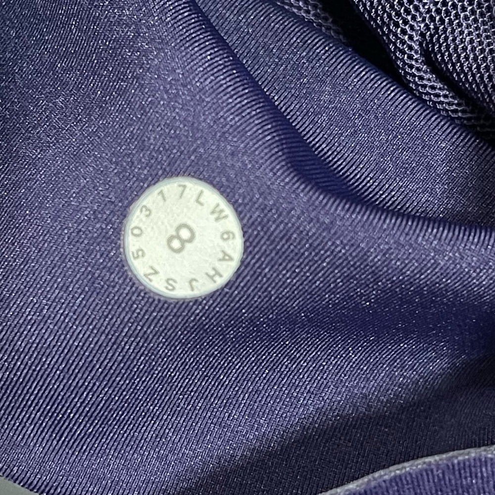 Lululemon In Movement Crop Everlux 19" Aeon Purple Size 8 - Picture 6 of 6
